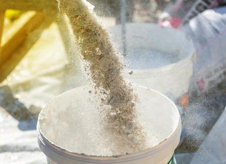 Construction mixtures